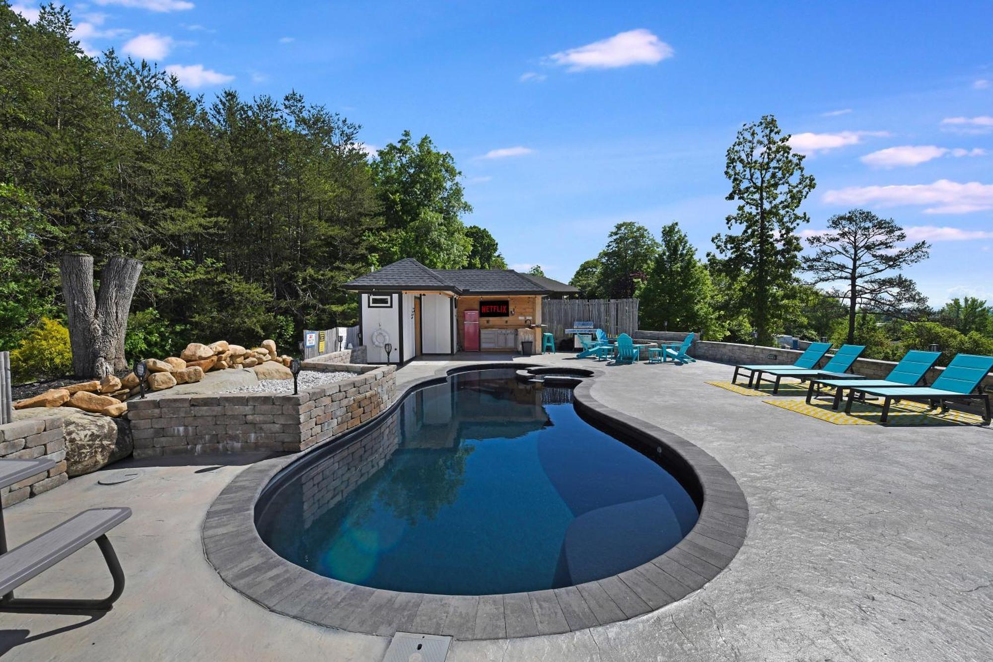 塞维尔维尔H2Oasis Incredible Pool Retreat With Mountains Views!别墅 外观 照片